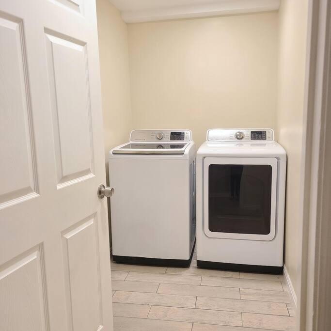 Entire Huge Basement! Fast Wifi! Private Entrance! Villa Salt Lake City Exterior foto